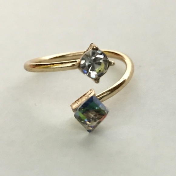 🌹18K Rose Gold Fashion Ring with Two CZ Stones🌹 - Picture 3 of 4